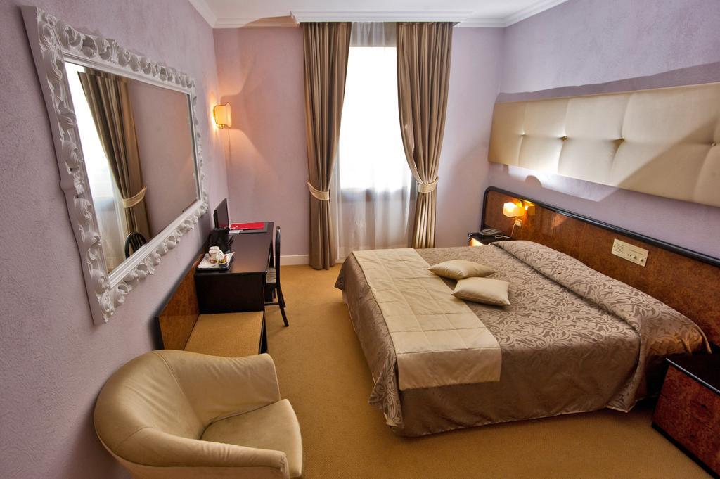 Hotel Regina Margherita 4*